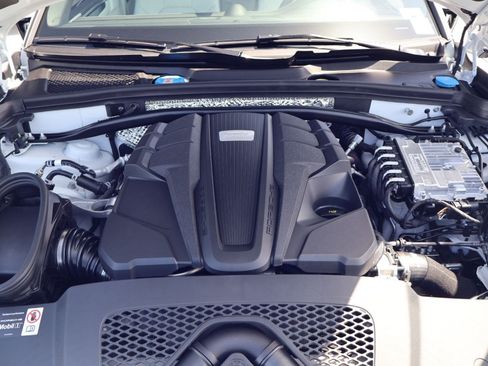 New 2026 Porsche Macan S AWD/4WD image 26