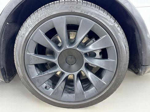 Used 2021 Tesla Model Y 2WD image 33