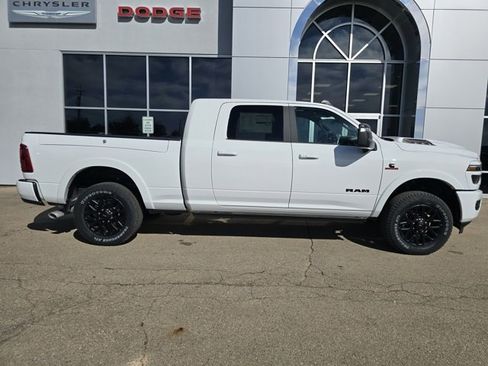 New 2026 RAM 2500 Limited image 2