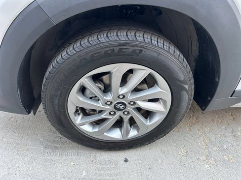 Used 2018 Hyundai Tucson SEL FWD image 16
