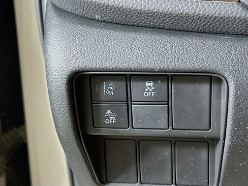 Used 2018 Honda CR-V EX image 17
