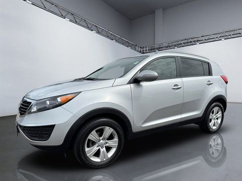 Used 2011 Kia Sportage LX w/ Convenience Pkg FWD image 10