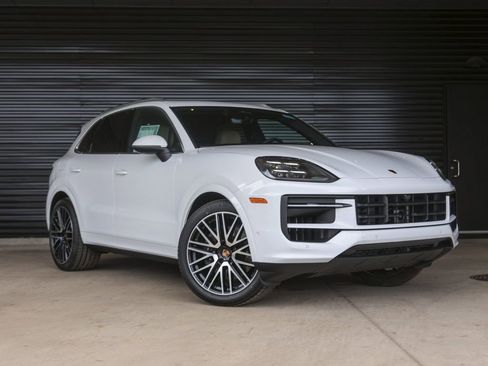 New 2026 Porsche Cayenne AWD/4WD image 9