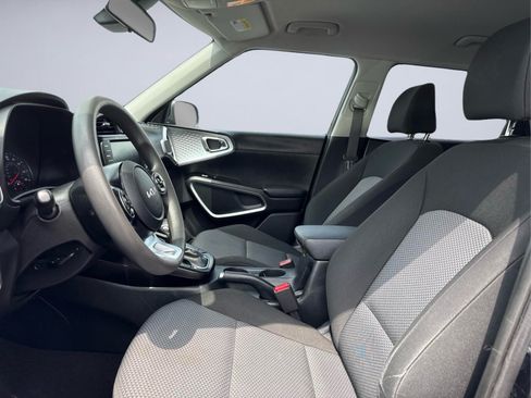 Used 2022 Kia Soul LX w/ Technology Package FWD image 14