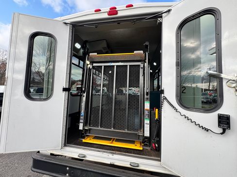 Used 2017 Ford E-350 and Econoline 350 Super Duty w/ Shuttle Bus Prep Package image 49