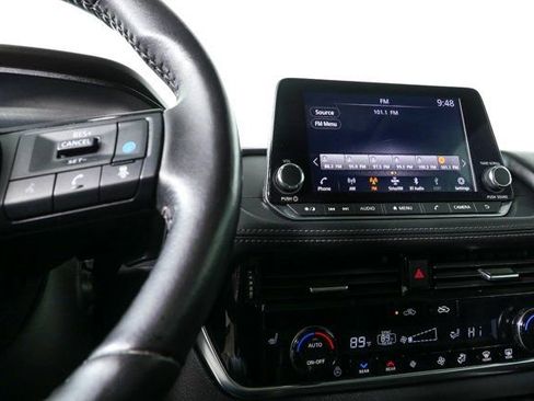 Used 2021 Nissan Rogue SL image 11