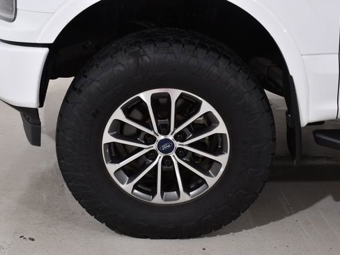 Used 2019 Ford F150 XLT w/ Equipment Group 302A Luxury AWD/4WD image 24