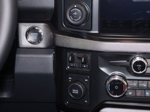 New 2026 Ford F450 Platinum w/ FX4 Off-Road Package image 22