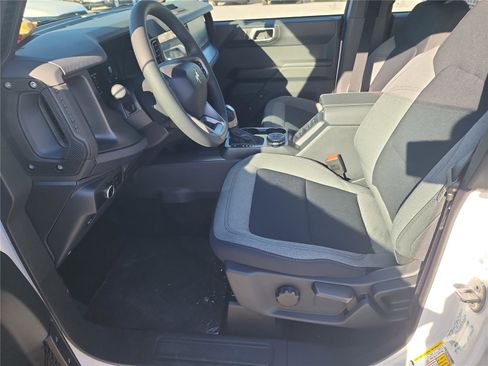 New 2025 Ford Bronco image 12