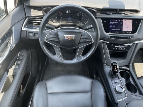Certified 2024 Cadillac XT5 Premium Luxury w/ LPO, Floor Liner Package AWD/4WD image 11