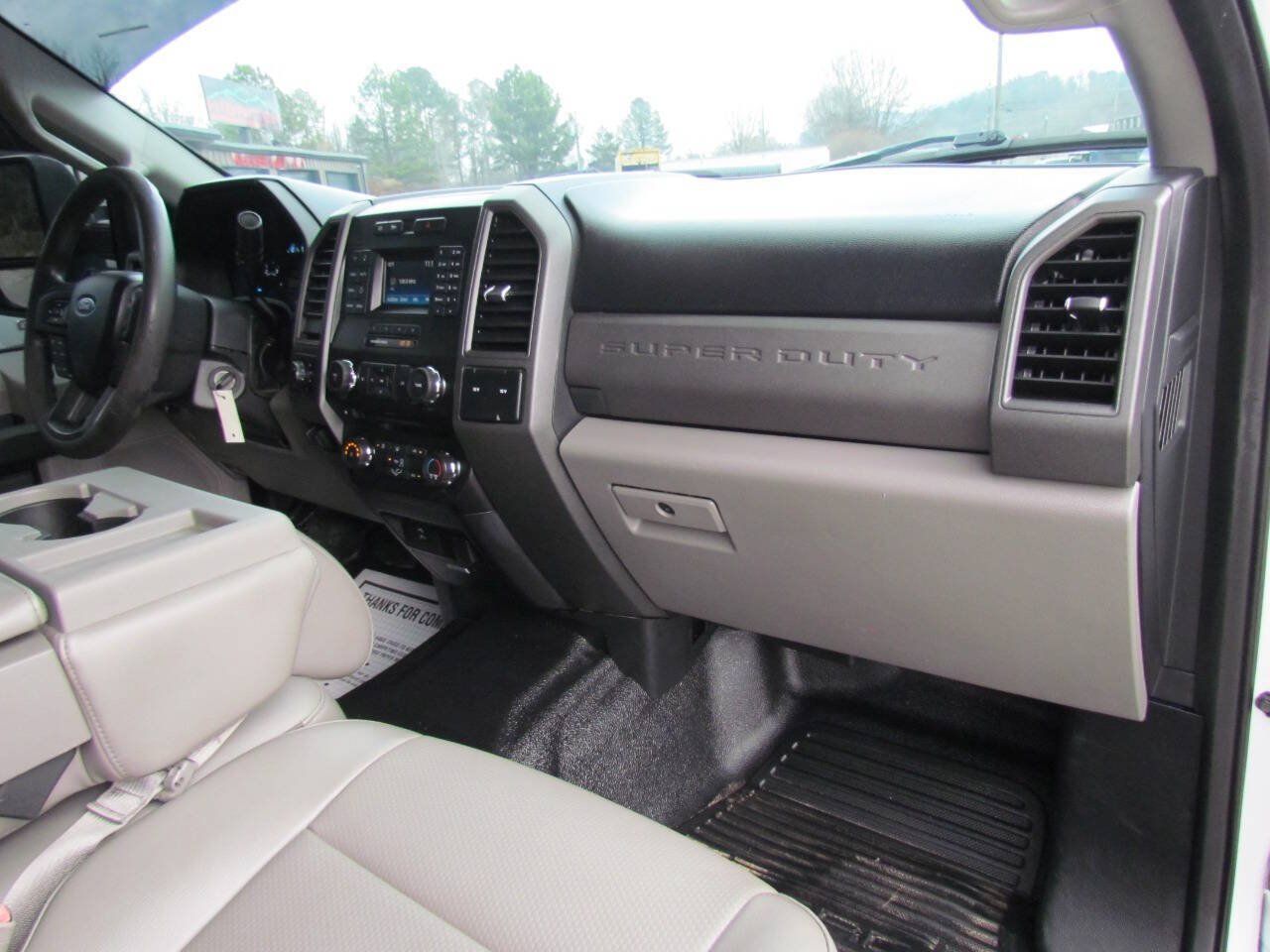 Used 2018 Ford F450 XL w/ XL Value Package AWD/4WD image 16