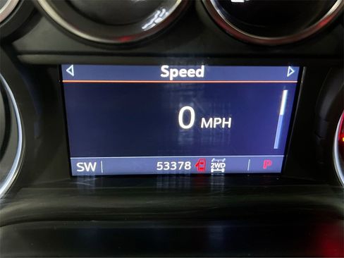 Used 2020 Chevrolet Silverado 1500 LT image 11