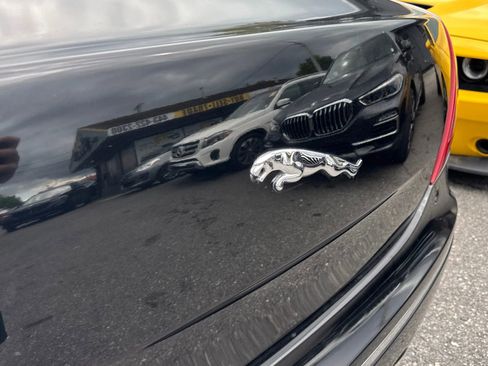 Used 2011 Jaguar XJ Supercharged image 12