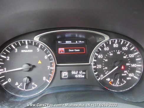 Used 2015 Nissan Pathfinder SL w/ SL Premium Package AWD/4WD image 27