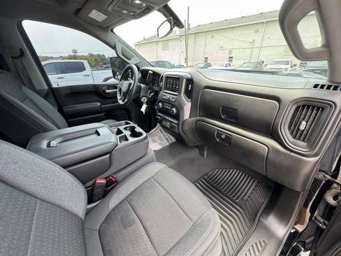 Used 2022 Chevrolet Silverado 2500 Custom w/ Custom Value Package AWD/4WD image 36