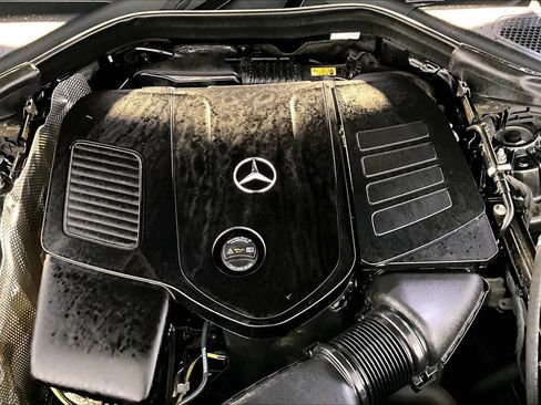 Used 2026 Mercedes-Benz GLC 300 4MATIC image 31