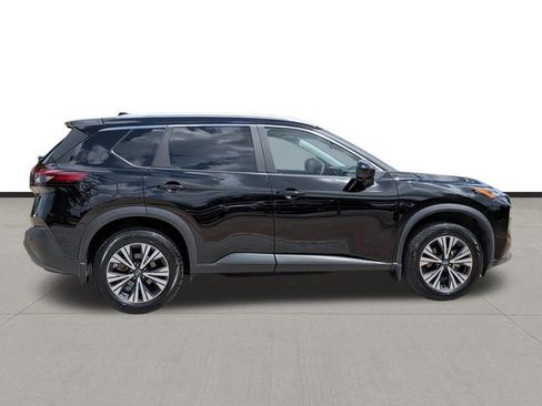 Used 2023 Nissan Rogue SV w/ SV Premium B Package FWD image 4
