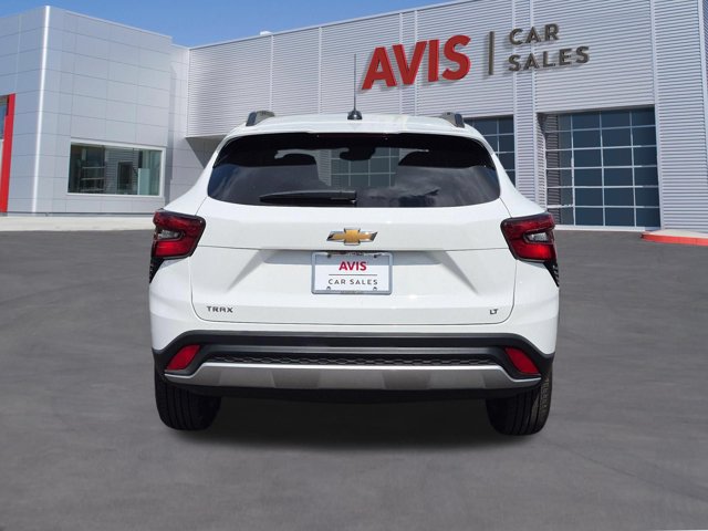 Used 2026 Chevrolet Trax LT FWD image 7