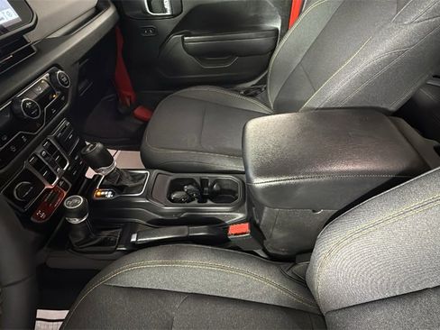 Used 2024 Jeep Wrangler Willys image 25