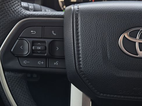 Certified 2025 Toyota Tacoma Trailhunter image 26