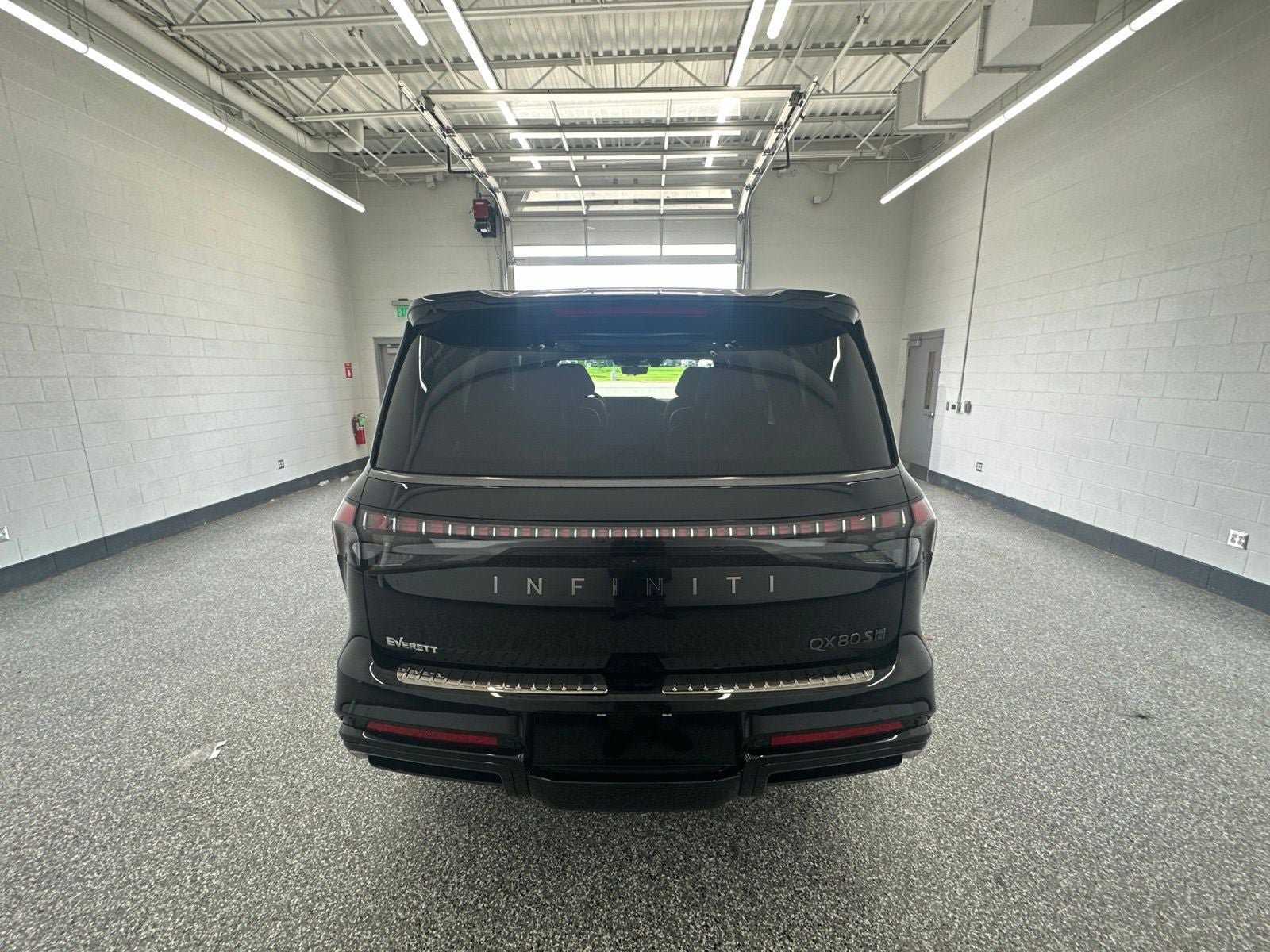 New 2027 INFINITI QX80 Sensory w/ Sport Exterior Package AWD/4WD image 7