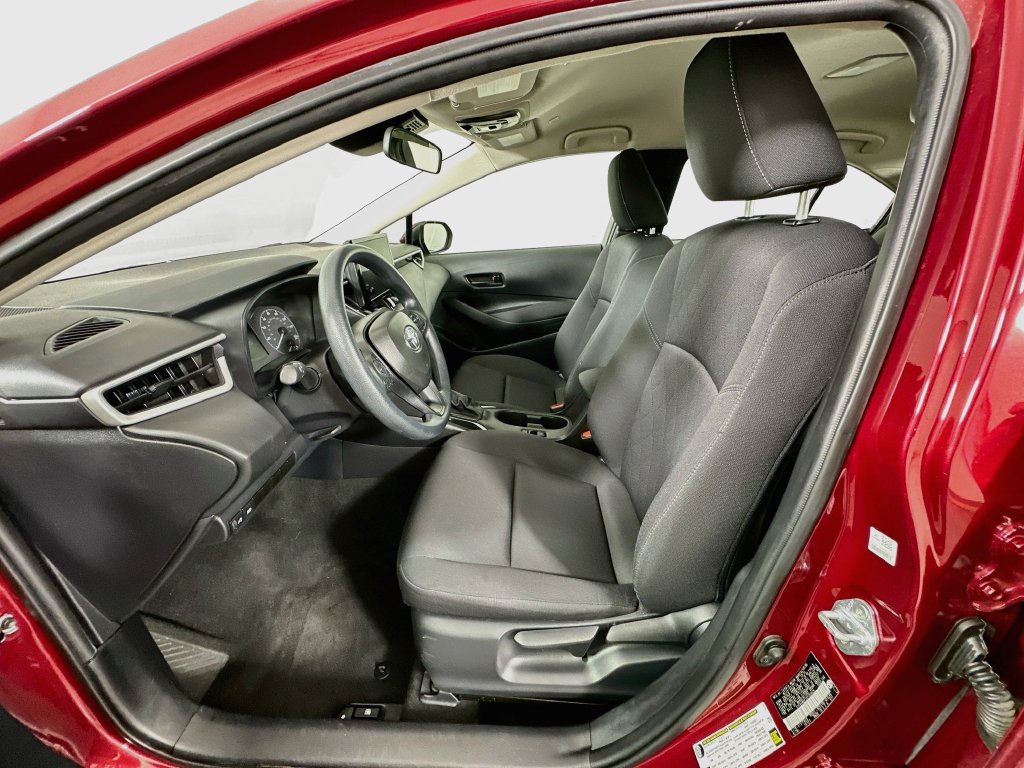 Certified 2025 Toyota Corolla LE FWD image 20