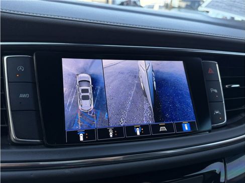 Used 2022 Buick Enclave Premium image 57