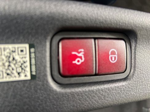 Certified 2025 Mercedes-Benz C 300 C 300 image 15