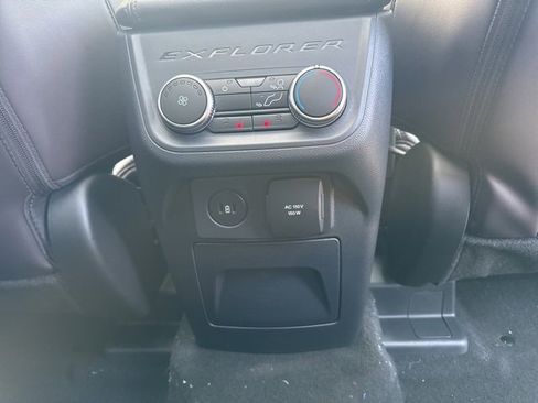 New 2026 Ford Explorer Platinum w/ LUX Leather Package image 21