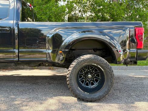 Used 2019 Ford F450 Platinum AWD/4WD image 3