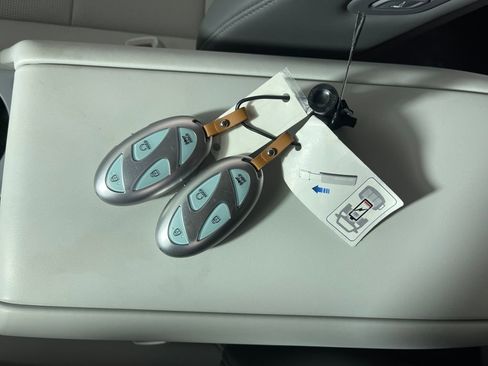 New 2026 Hyundai Ioniq 9 Limited image 26