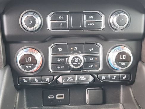 Used 2022 GMC Yukon AT4 AWD/4WD image 21