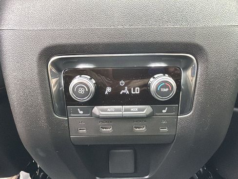 New 2026 GMC Yukon Elevation w/ Elevation Premium Package image 28