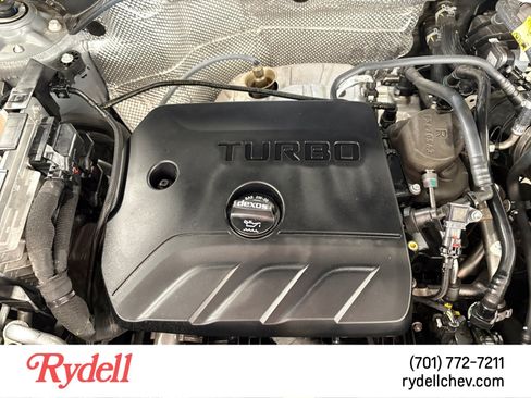Used 2024 Buick Encore GX Sport Touring AWD/4WD image 19