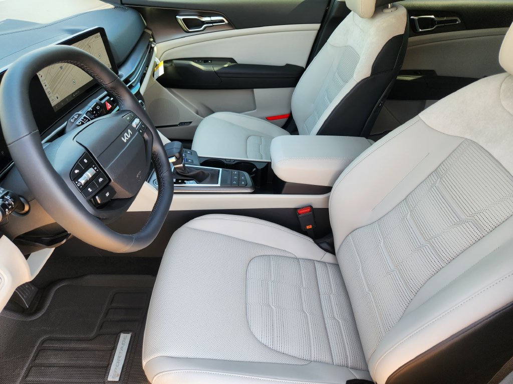New 2026 Kia Sportage SX FWD image 12