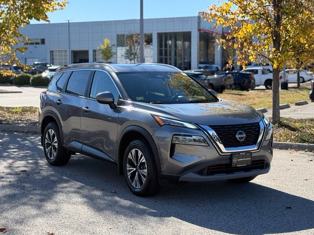 Certified 2023 Nissan Rogue SV w/ SV Premium B Package AWD/4WD image 3
