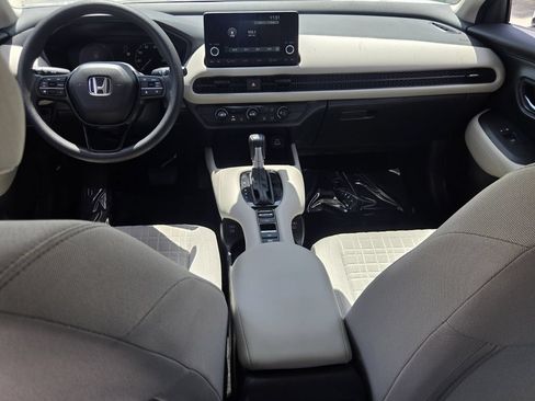 Certified 2025 Honda HR-V LX image 12