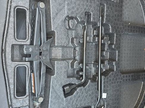 Used 2023 Toyota Camry LE image 15