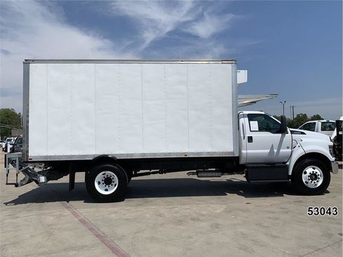 Used 2023 Ford F650 2WD Regular Cab Super Duty image 5