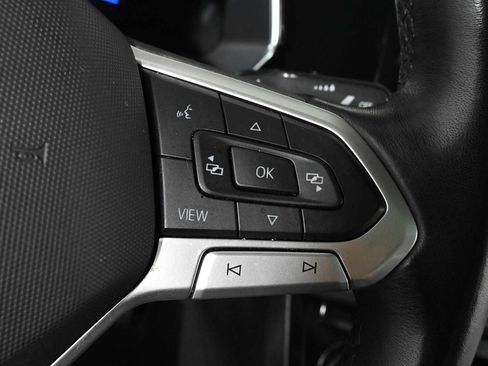 Certified 2023 Volkswagen Jetta SE w/ Panoramic Sunroof Package FWD image 21