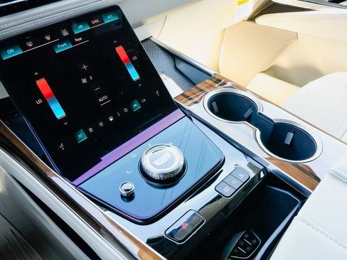 New 2026 Cadillac Escalade Platinum Sport AWD/4WD image 16