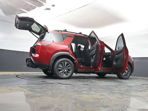 New 2026 Nissan Pathfinder SV w/ SV Premium Package FWD image 47