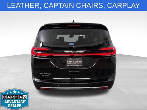 Used 2024 Chrysler Pacifica Touring-L FWD image 5