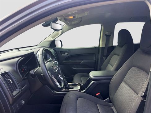 Used 2022 GMC Canyon Elevation w/ Trailering Package image 10