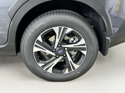Used 2025 Subaru Crosstrek 2.5i Premium AWD/4WD image 24