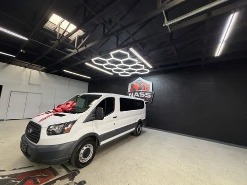 Used 2018 Ford Transit 150 XL RWD image 2