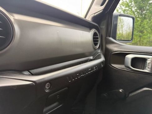 Used 2022 Jeep Wrangler Unlimited Sport AWD/4WD image 28
