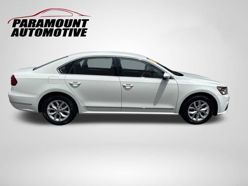 Used 2017 Volkswagen Passat 1.8T S FWD image 8