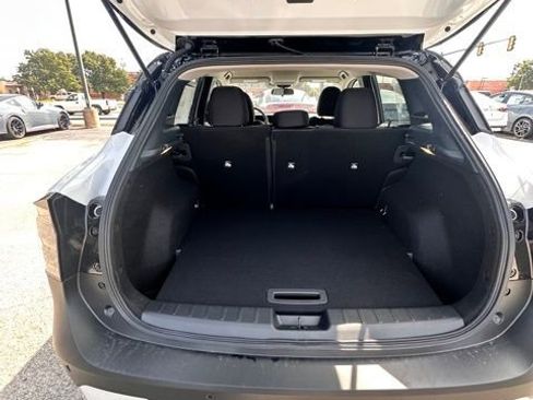 New 2026 Nissan Kicks SV image 10