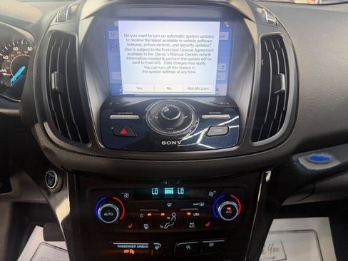 Used 2017 Ford Escape Titanium w/ Canadian Touring Package AWD/4WD image 25